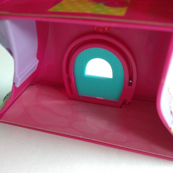 2008 MEG Puppy in My Pocket Spin and Swing Treehouse Playset with Poodle Puppies - Picture 5 of 15